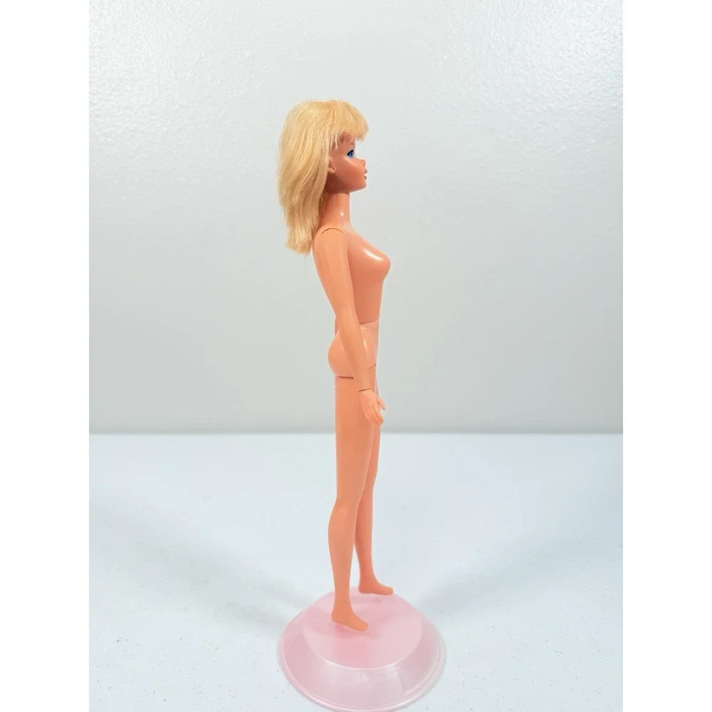 Vintage 1970 Mattel Dramatic New Living Barbie Blonde #1116 Taiwan Mod Doll